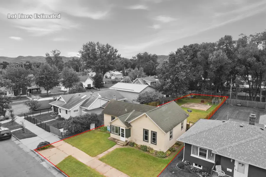 623 E Howard Street, Winona, MN 55987 - #3