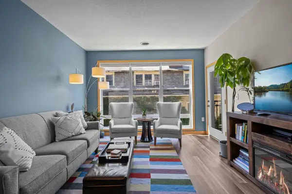 301 Oak Grove Street #308, Minneapolis, MN 55403