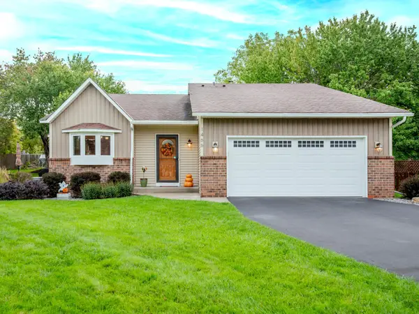 1466 Laurel Avenue, Saint Paul Park, MN 55071