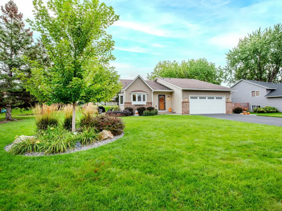 1466 Laurel Avenue, Saint Paul Park, MN 55071 - #2