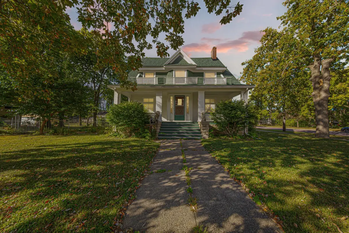 504 7th Street Nw, Faribault, MN 55021 - #1