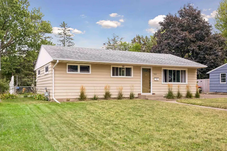 744 22nd Avenue N, South Saint Paul, MN 55075 - #3