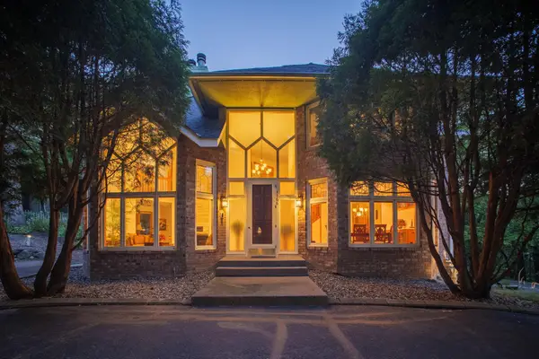 4166 Heatherton Place, Minnetonka, MN 55345