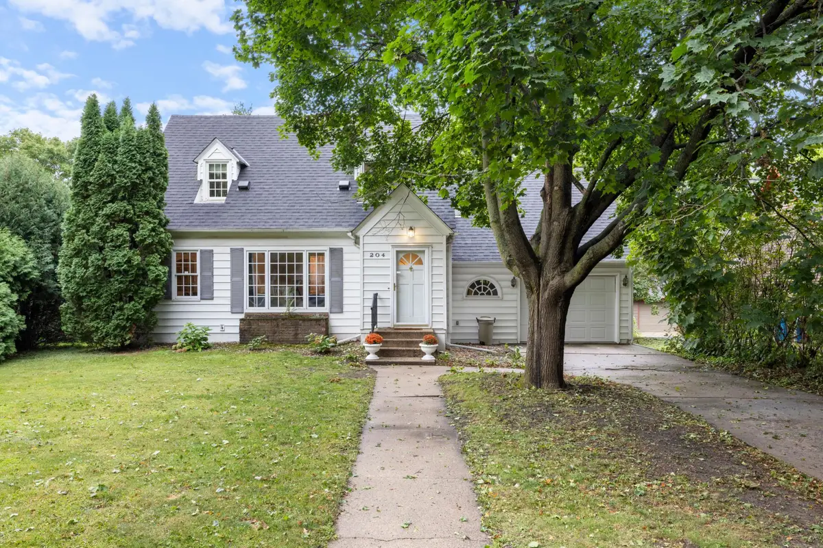 204 Angel Avenue Nw, Watertown, MN 55388 - #1