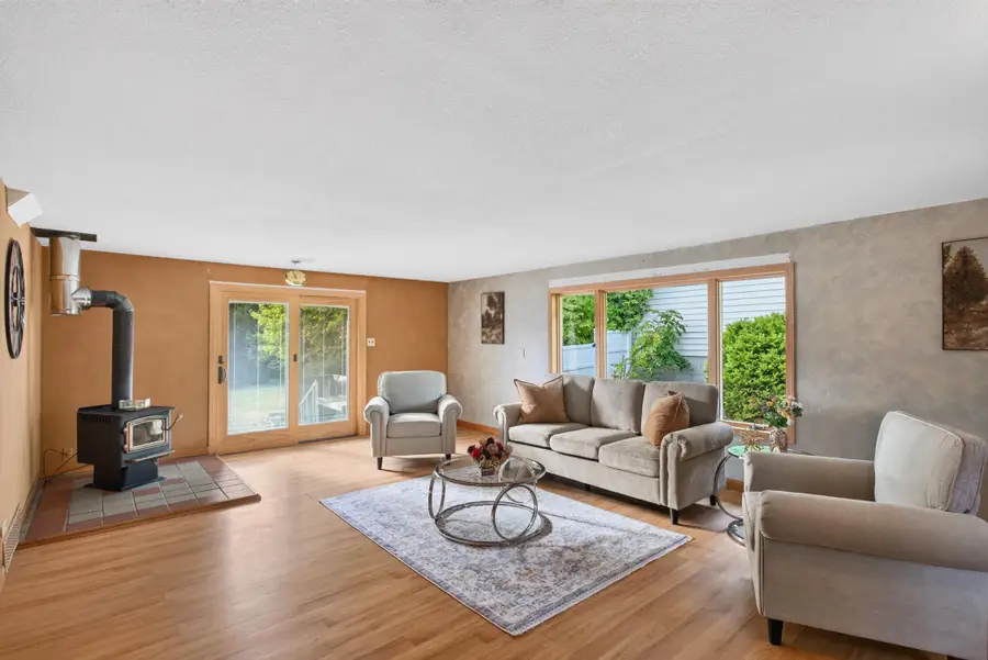 2308 Hadley Avenue N, Oakdale, MN 55128 - #2
