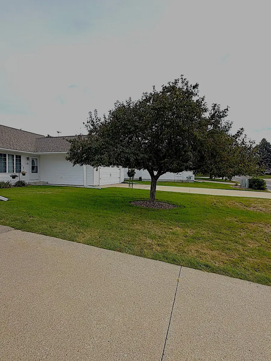 140 Orchard Manor Drive Se, Plainview, MN 55964 - #3
