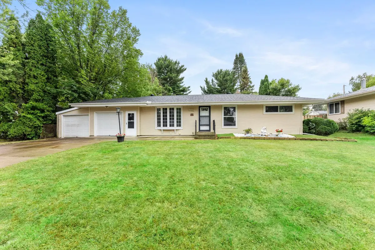 3907 Lakewood Avenue, White Bear Lake, MN 55110 - #1