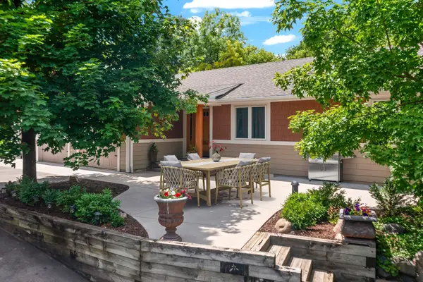940 Trail Court, Eagan, MN 55123