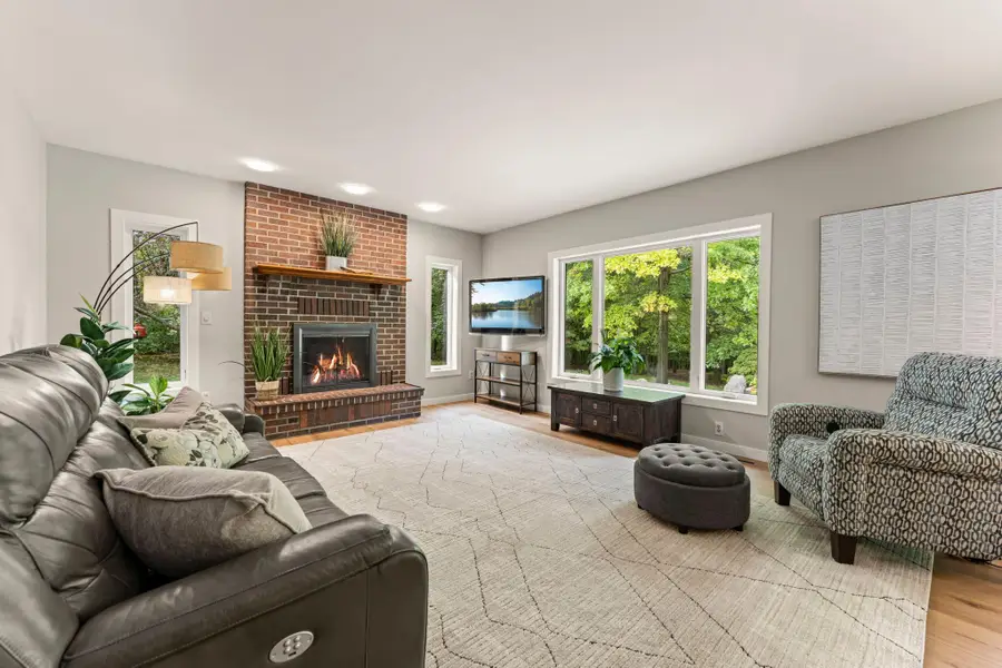940 Trail Court, Eagan, MN 55123 - #3