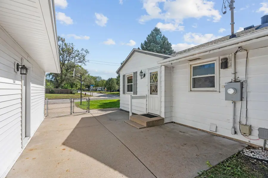 483 Manor Drive Ne, Spring Lake Park, MN 55432 - #3