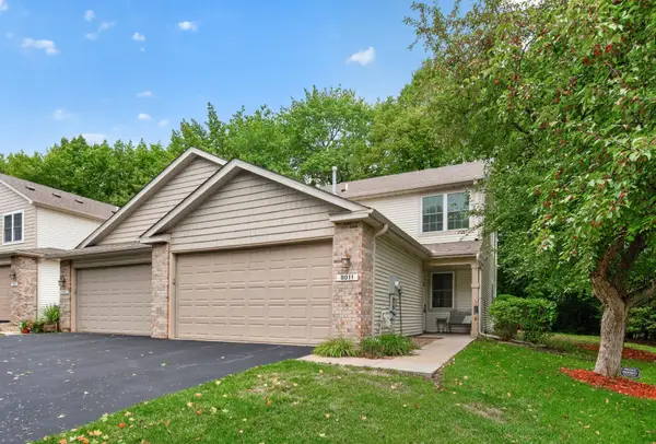 8011 Everest Lane N, Maple Grove, MN 55311