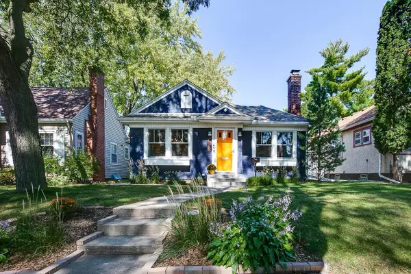 2151 Eleanor Avenue, Saint Paul, MN 55116