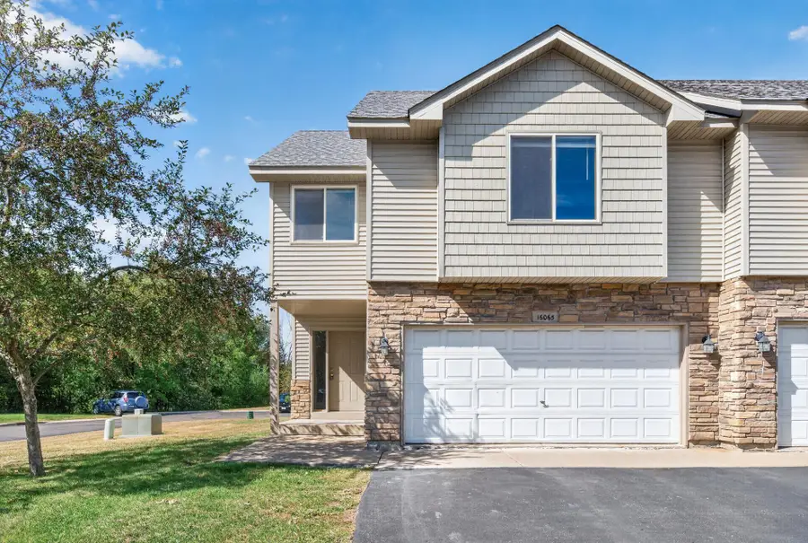 16065 Flagstaff Avenue W, Rosemount, MN 55068 - #2