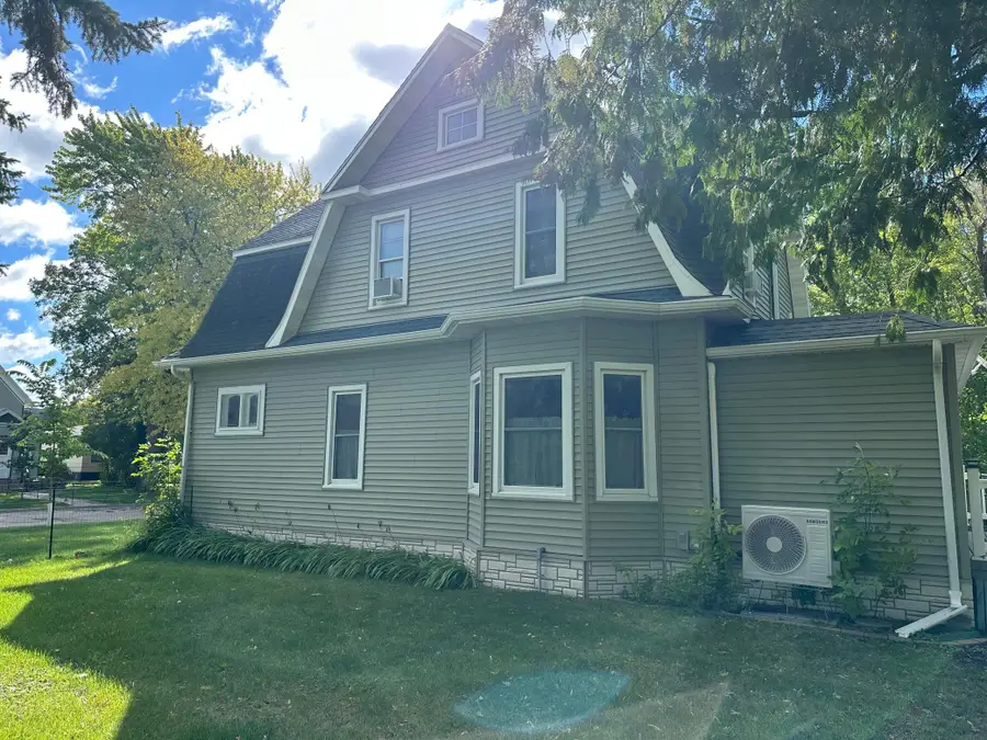 115 Conley Avenue N, Thief River Falls, MN 56701 - #2