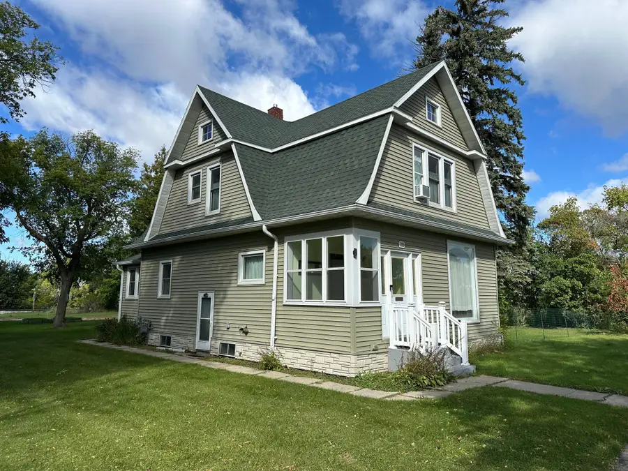 115 Conley Avenue N, Thief River Falls, MN 56701 - #3