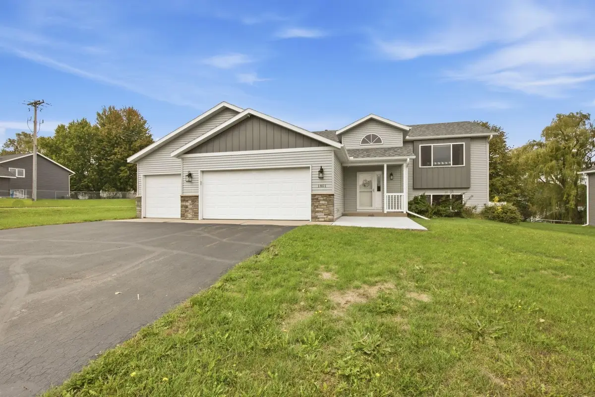 1801 Eastern Star Loop, Sauk Rapids, MN 56379 - #1