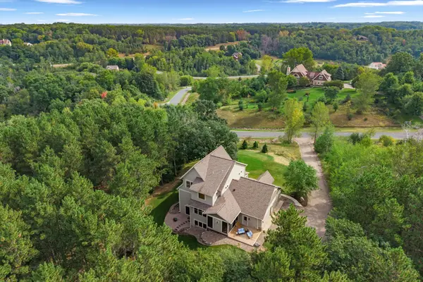 1346 Birch Park Ridge, Saint Joseph Twp, WI 54082