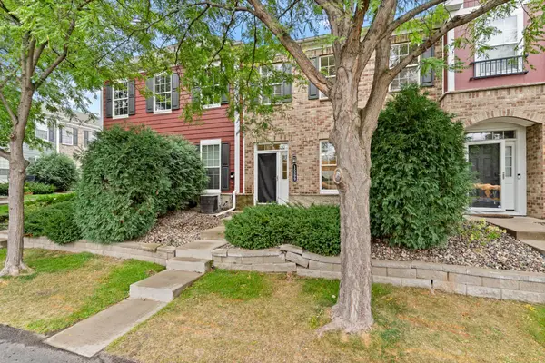 15399 Foliage Avenue #1204, Apple Valley, MN 55124