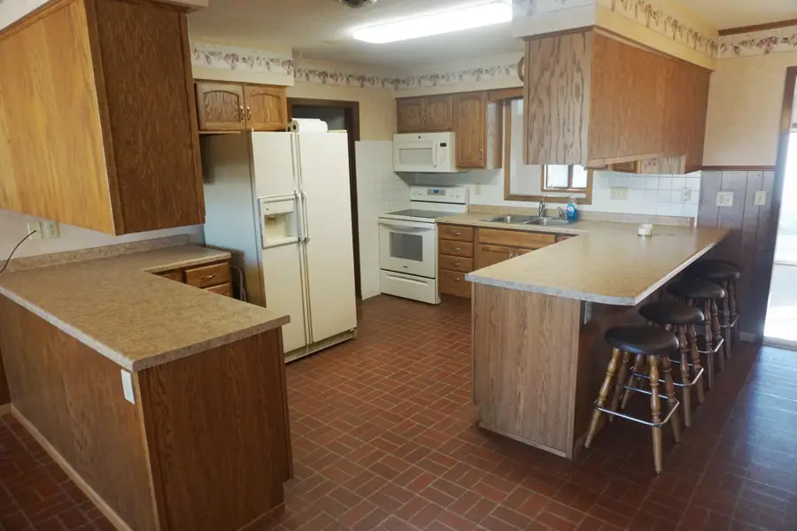 504 11th Street N, Breckenridge, MN 56520 - #3