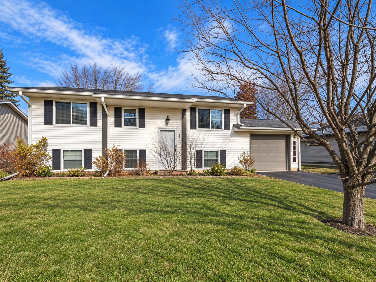 249 Strese Lane, Apple Valley, MN 55124 - #1