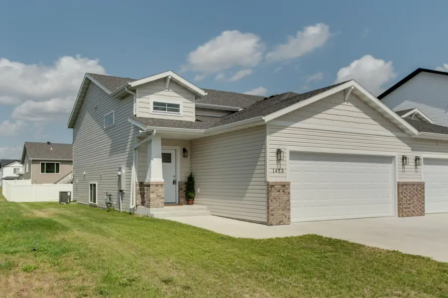 1453 69th Avenue S, Fargo, ND 58104 - #3