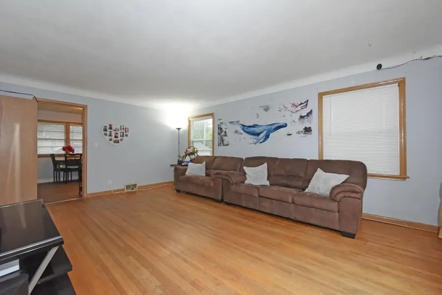 729 Rose Avenue E, Saint Paul, MN 55106 - #3