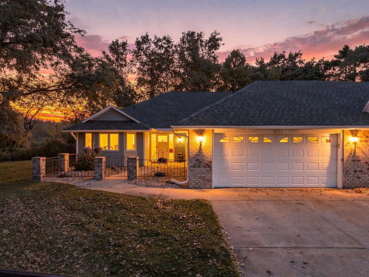 1053 Royal Court, Shoreview, MN 55126 - #1