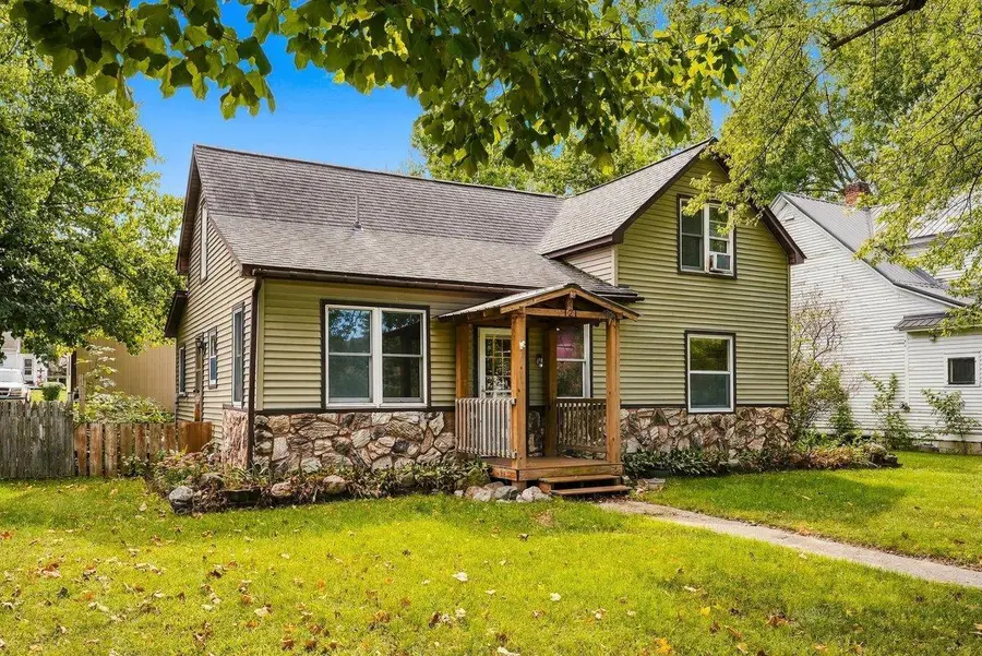 121 W Race Avenue, Elmwood, WI 54740 - #2
