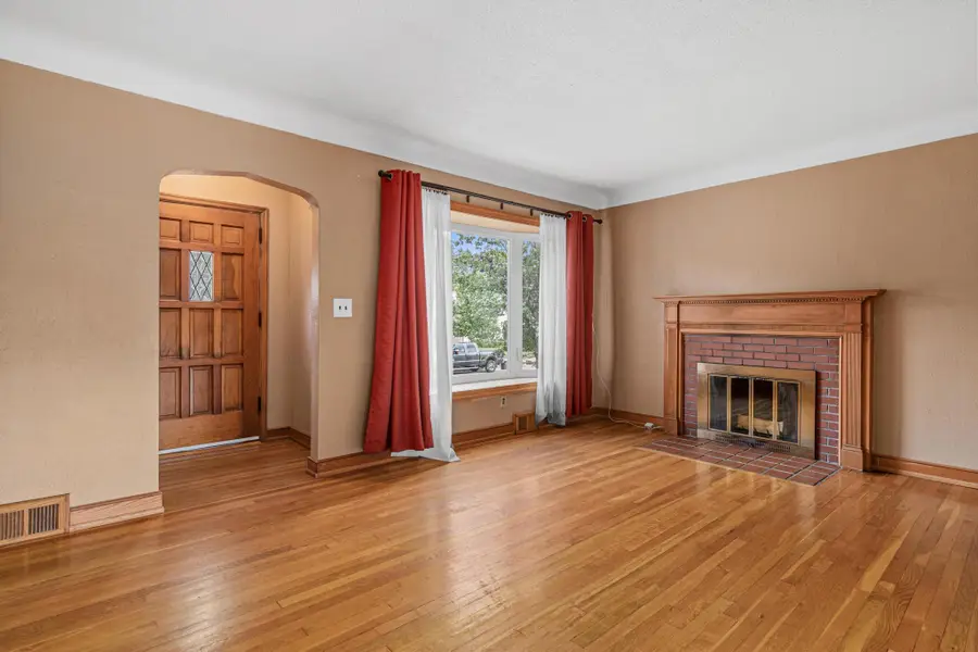 1639 Chamber Street, Saint Paul, MN 55106 - #2