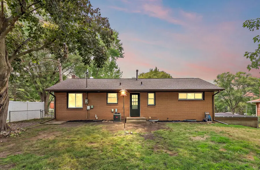 2624 Bittersweet Lane, Maplewood, MN 55109 - #2