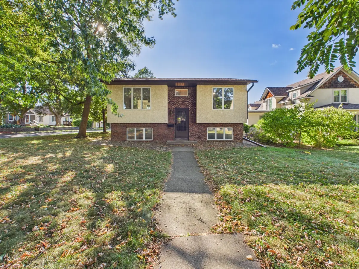 2253 Charles Street N, North Saint Paul, MN 55109 - #1