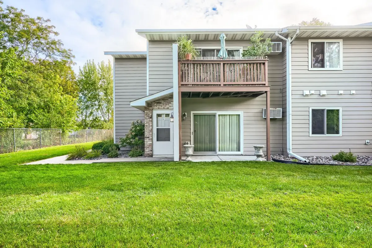 4515 Cinnamon Ridge Trail #A, Eagan, MN 55122 - #1