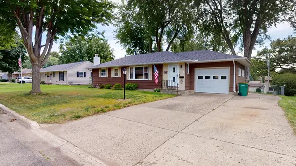 204 Fairview Drive, Albert Lea, MN 56007