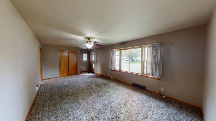 204 Fairview Drive, Albert Lea, MN 56007 - #3