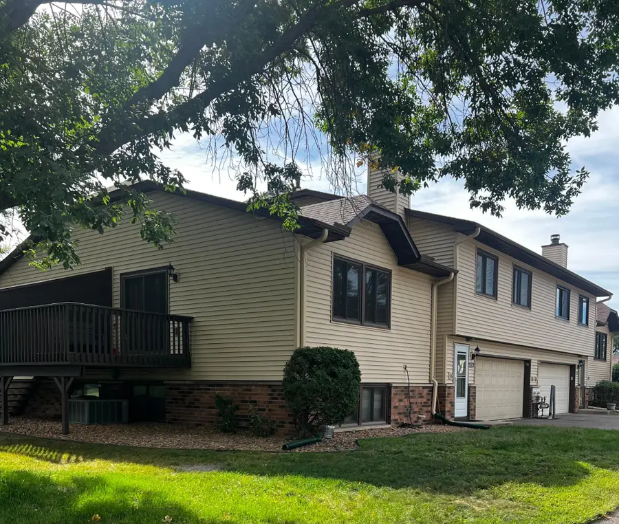 8724 N Maplebrook Circle, Brooklyn Park, MN 55445 - #2