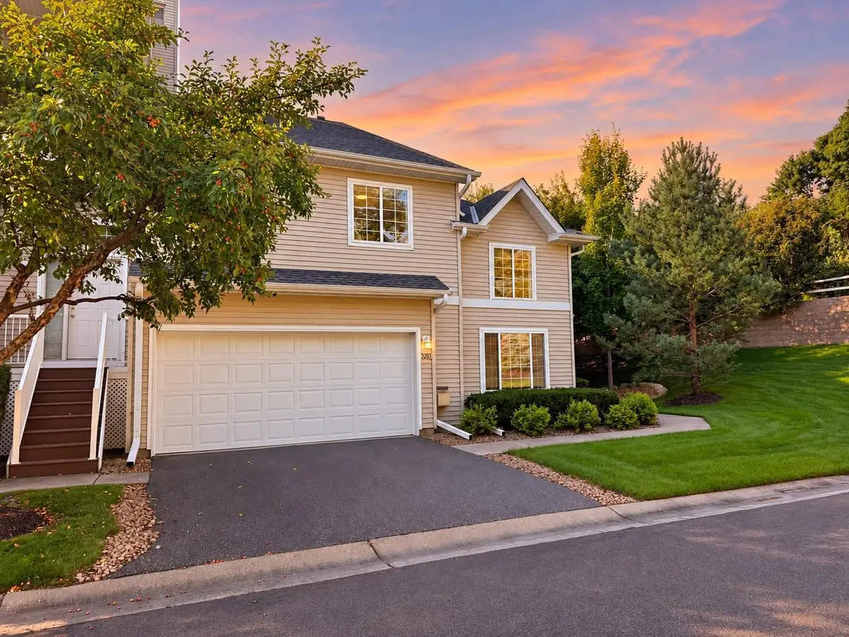 320 Willoughby Way W, Minnetonka, MN 55305 - #1