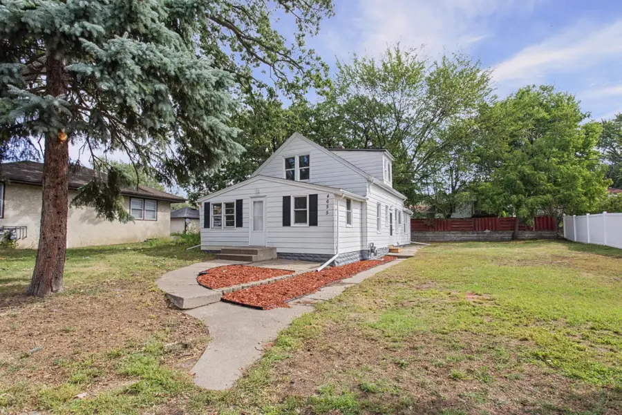 4655 5th Street Ne, Columbia Heights, MN 55421 - #2