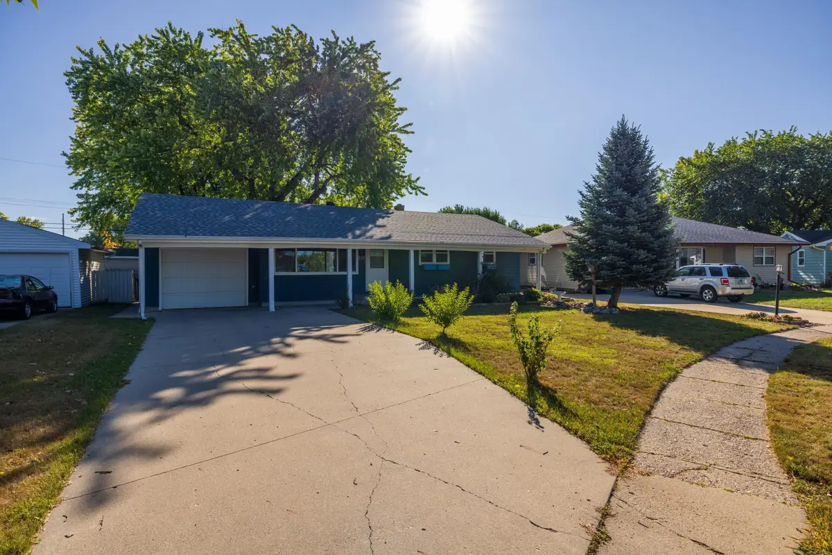 537 2nd St Court E, West Fargo, ND 58078 - #1