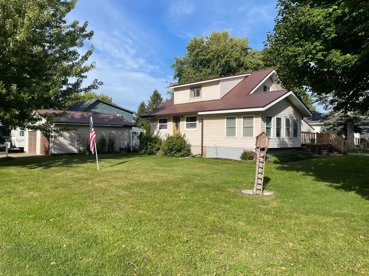 404 1st Street Nw, Grand Meadow, MN 55936 - #1