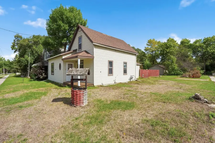 301 Main Avenue N, Red Lake Falls, MN 56750 - #3
