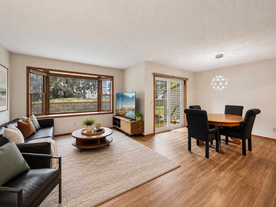 320 Karen Lane Ne, Columbia Heights, MN 55421 - #2