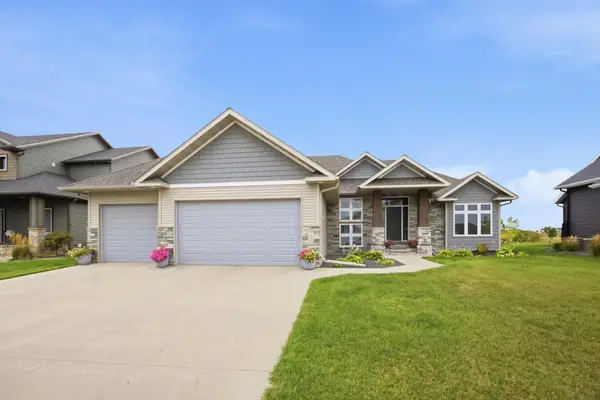 7045 Golden Valley Parkway S, Fargo, ND 58104