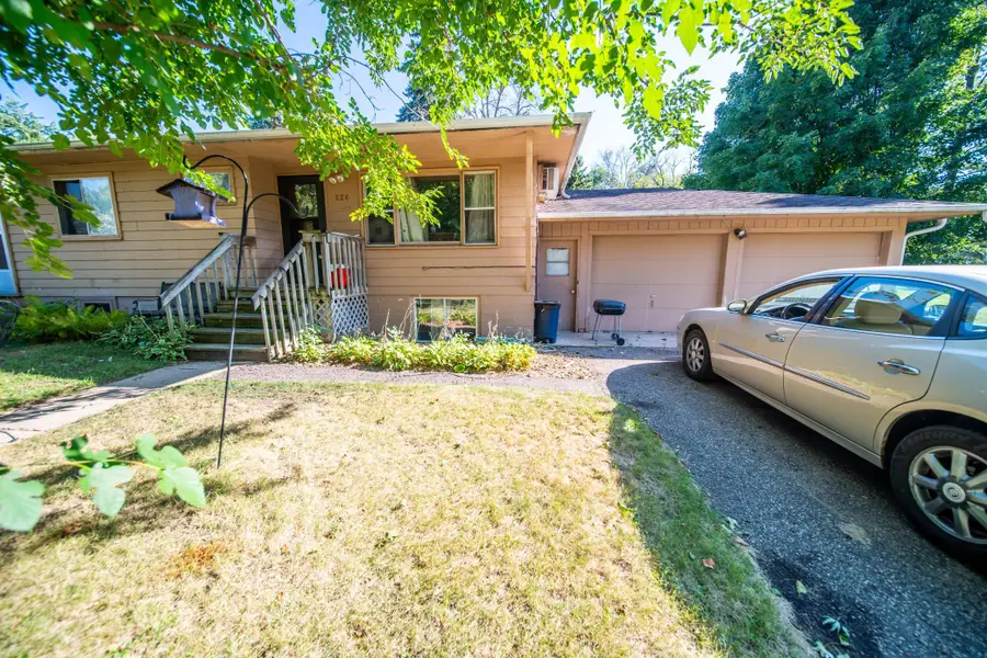 226 27th Street Ne, Rochester, MN 55906 - #2