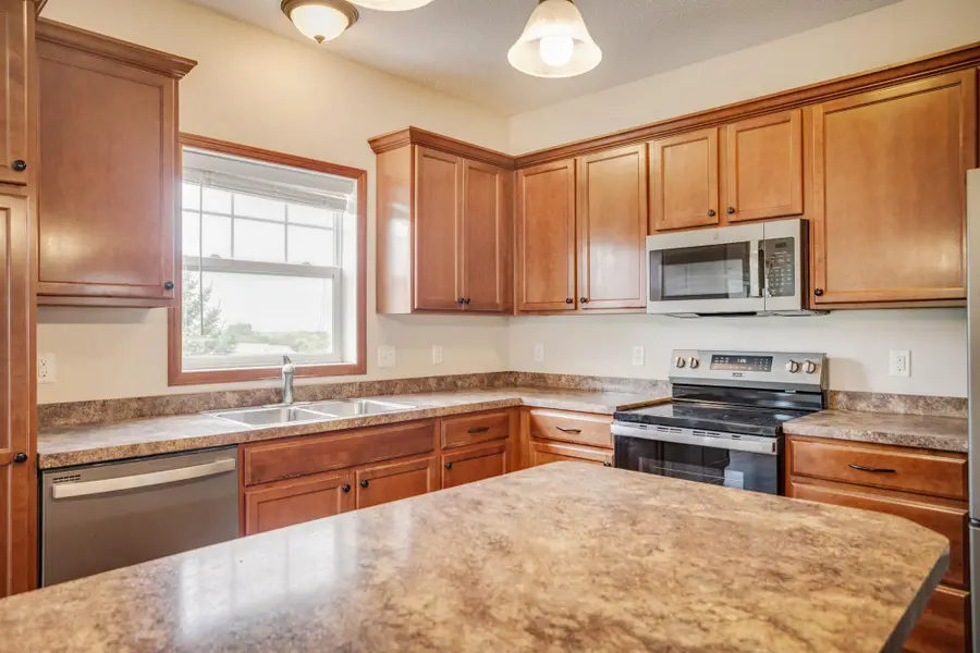 13229 Virginia Avenue S, Savage, MN 55378 - #3