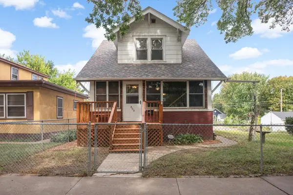 809 Minnehaha Avenue W, Saint Paul, MN 55104