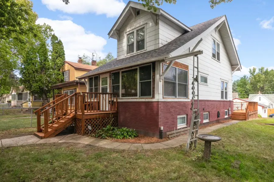 809 Minnehaha Avenue W, Saint Paul, MN 55104 - #2