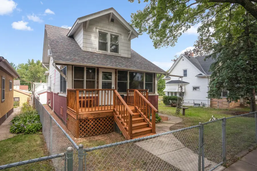 809 Minnehaha Avenue W, Saint Paul, MN 55104 - #3