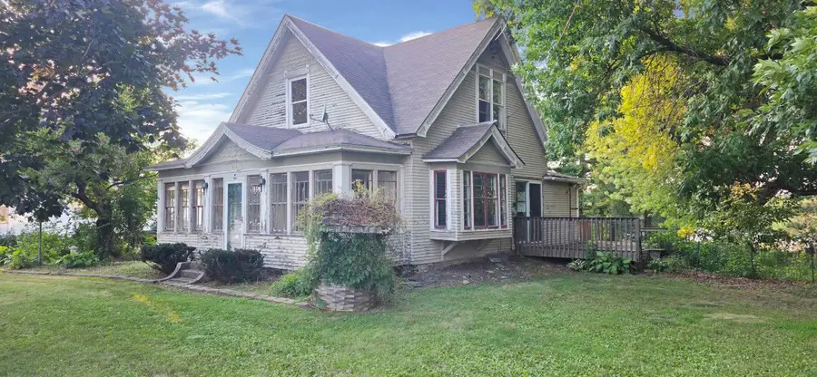 812 Maple Avenue E, Mora, MN 55051 - #2