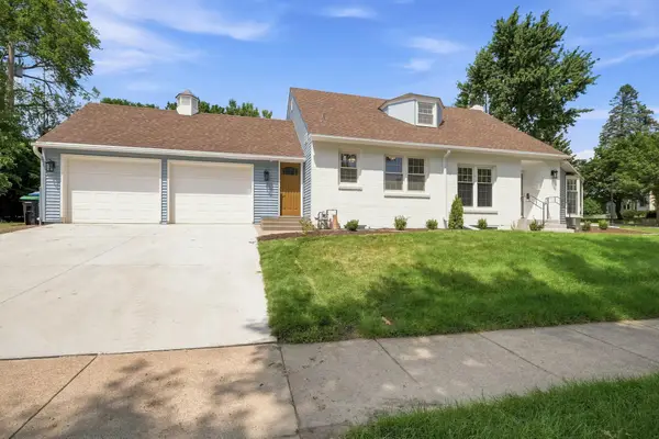 4920 Sunnyside Road, Edina, MN 55424