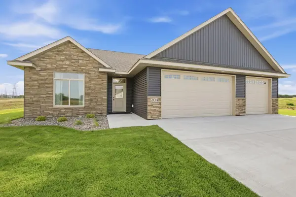204 57th Avenue Se, Saint Cloud, MN 56304